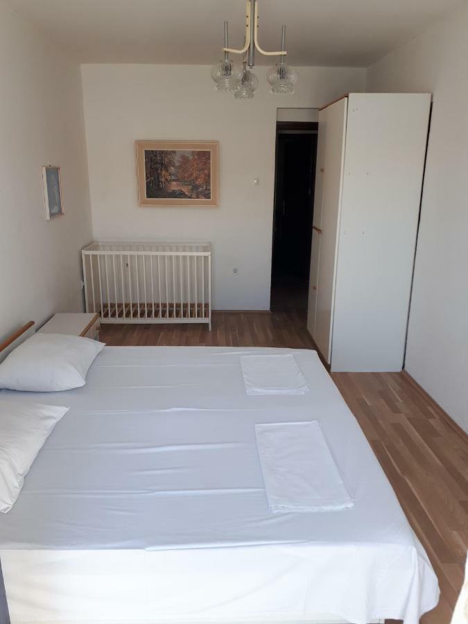 Apartmani Vuksanovic Pag Town Esterno foto